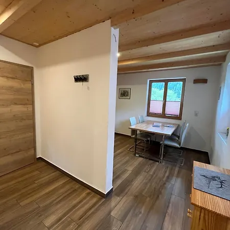Holzies Bergidyll Apartament *